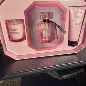 Victoria's Secret Bombshell Gift Set